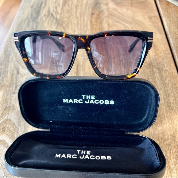 Marc Jacobs Runway Sunglasses - Picture 3 of 5
